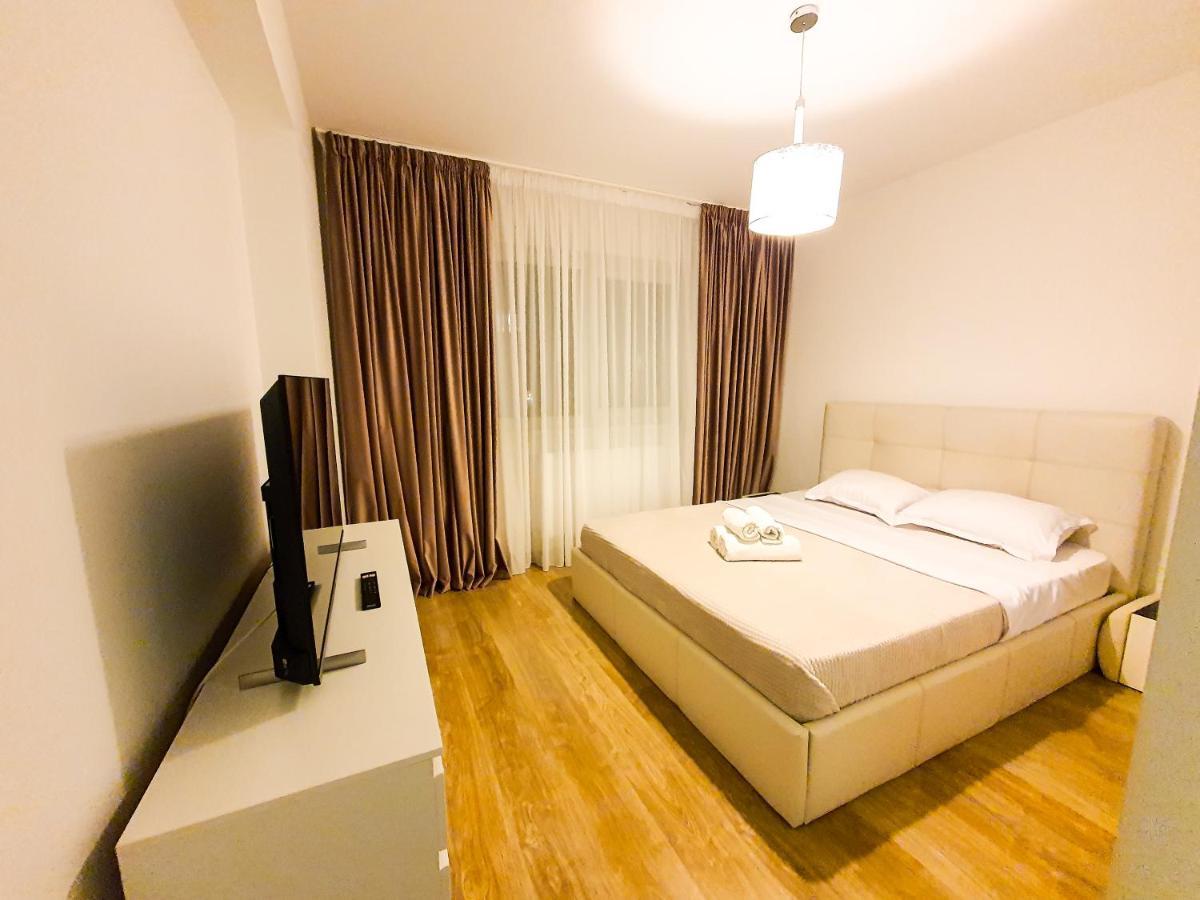 Luxurious Retreat 1Br Apartment With Netflix, Private Parking And Self Check In Popesti-Leordeni Esterno foto